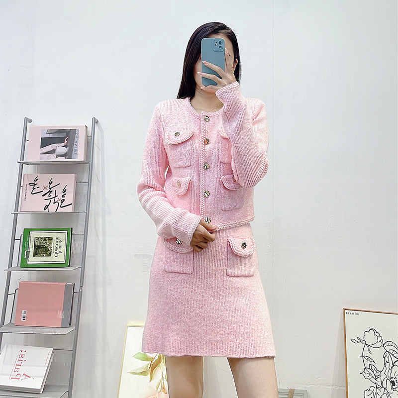 Round neck long sleeved short skirt set - QueensalesOF