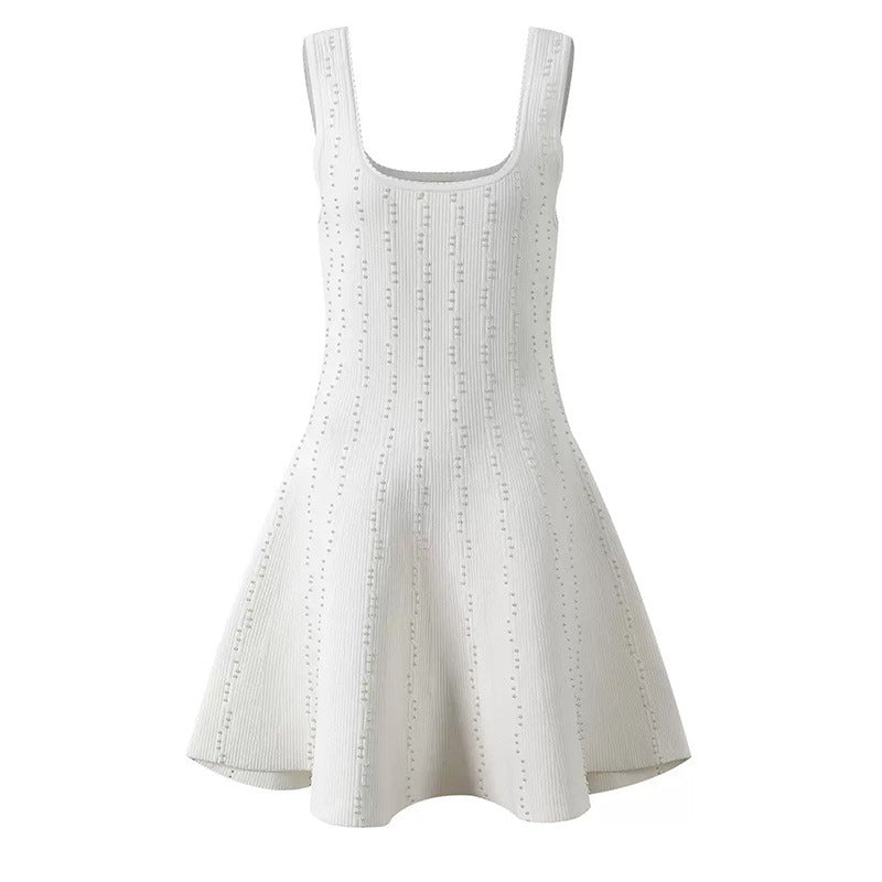 Vestido con Escote en U y Cintura Marcada — Estilo Moderno para Mujer - QueensalesOF