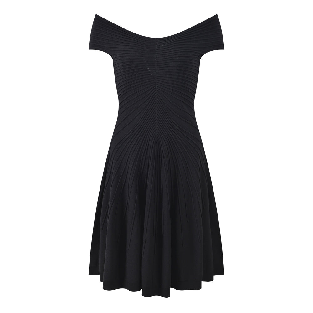 Vestido Sin Mangas con Escote V — Silueta Tipo A Femenina - QueensalesOF