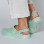 Casual Slip-On Clogs - QueensalesOF