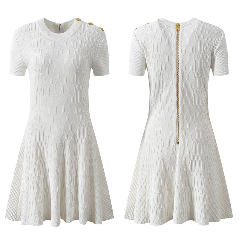 Vestido Casual de Manga Corta — Cuello Redondo, Silueta Tipo A - QueensalesOF