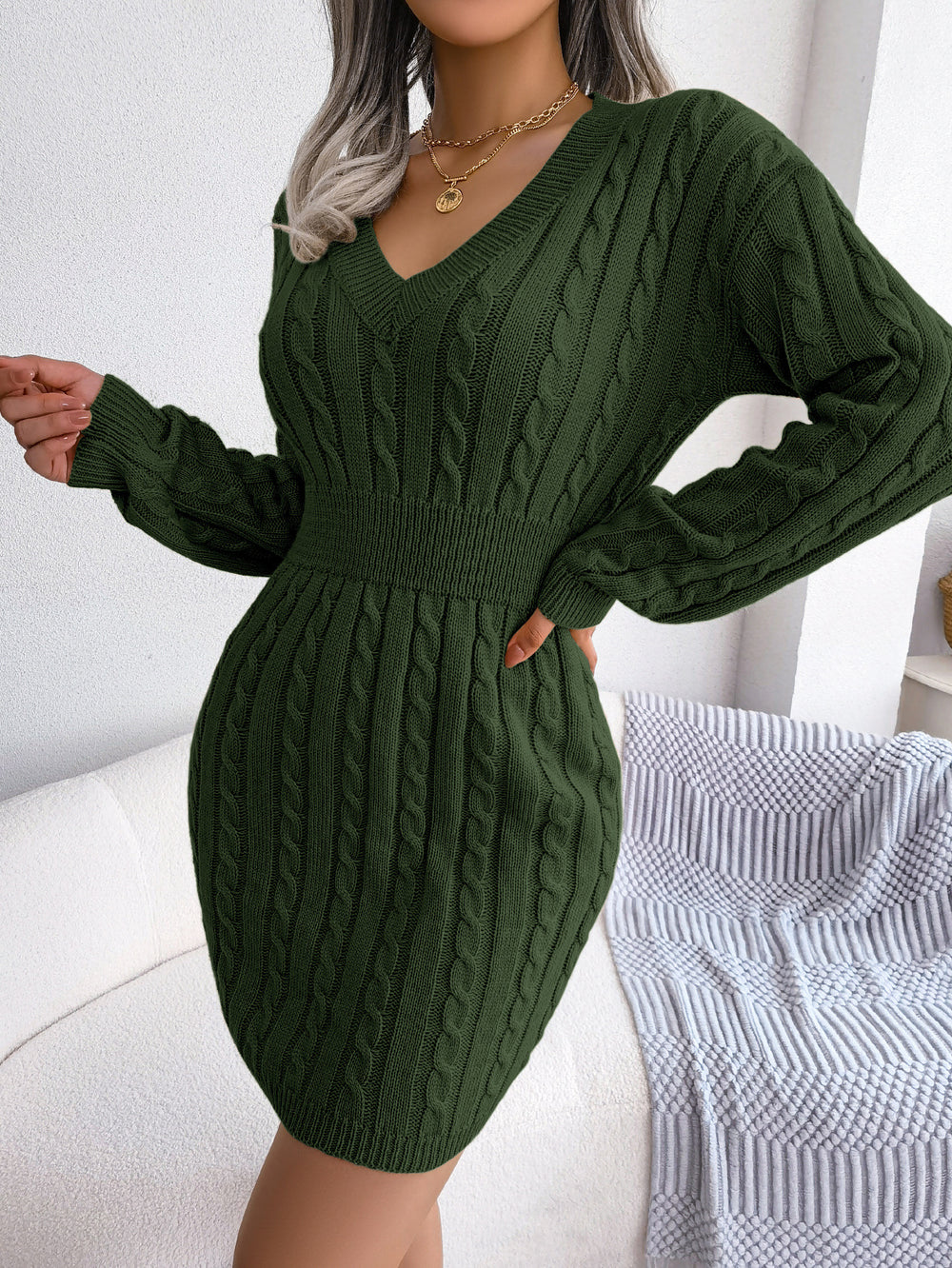 Vestido Sweater con Twist en la Cintura — Estilo Otoño Moderno - QueensalesOF