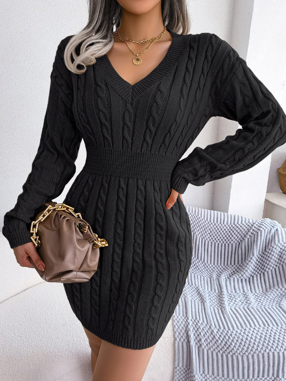 Vestido Sweater con Twist en la Cintura — Estilo Otoño Moderno - QueensalesOF