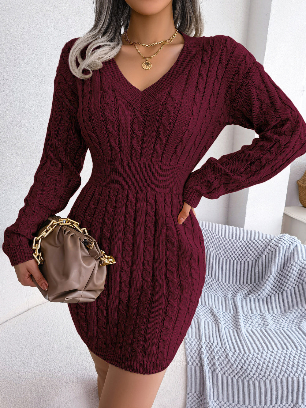 Vestido Sweater con Twist en la Cintura — Estilo Otoño Moderno - QueensalesOF