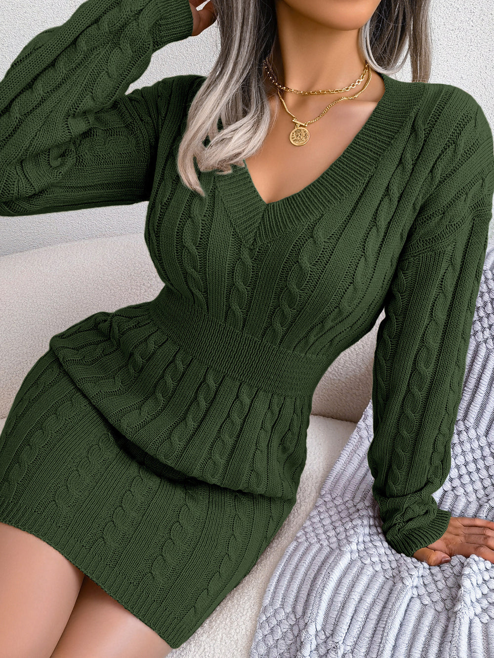 Vestido Sweater con Twist en la Cintura — Estilo Otoño Moderno - QueensalesOF