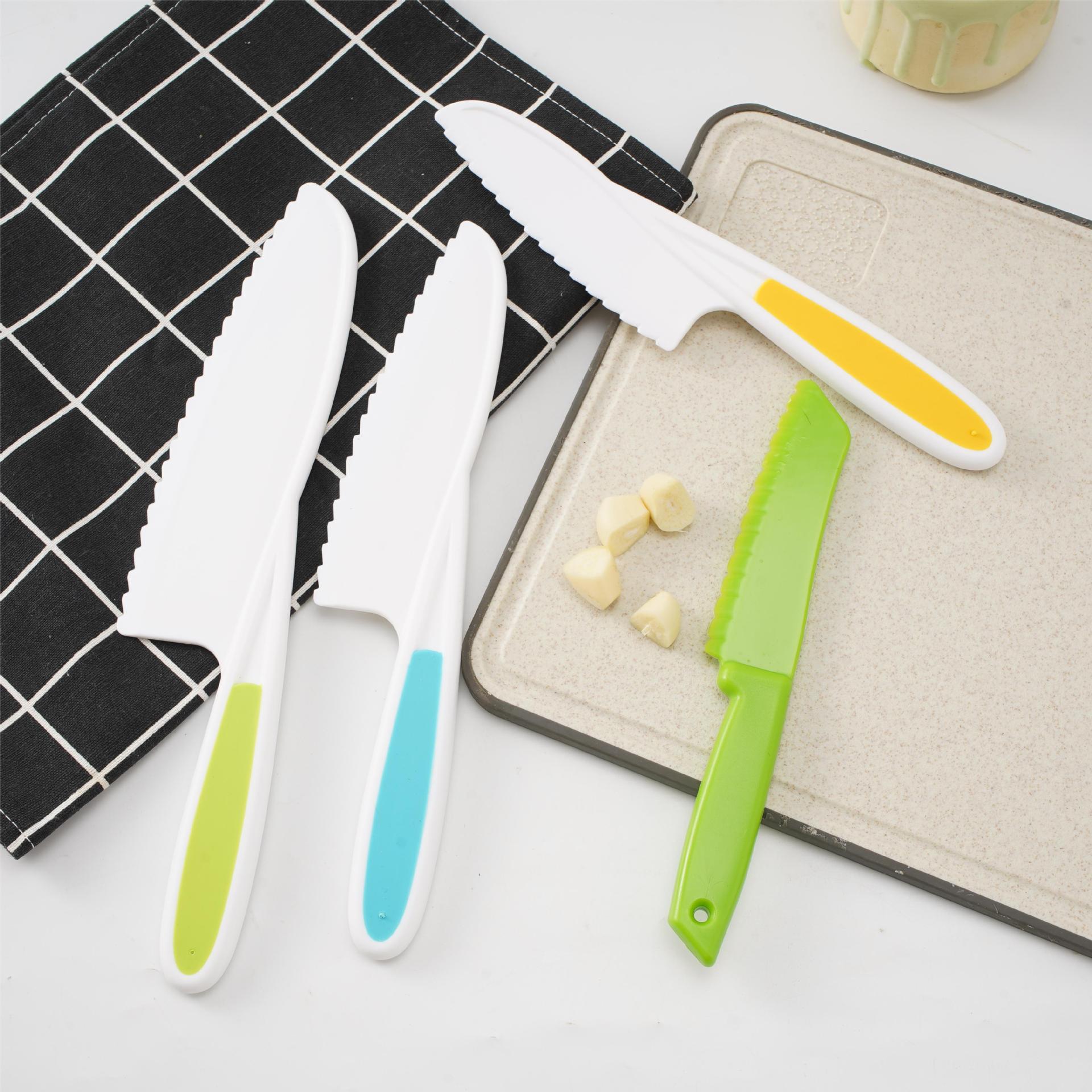 Children's Safety Food Knife Set 4-Piece Early Education Kitchen Plastic Knife Baking Bread Serrated Knife