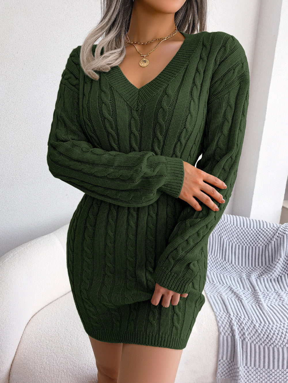 Vestido Sweater con Twist en la Cintura — Estilo Otoño Moderno - QueensalesOF