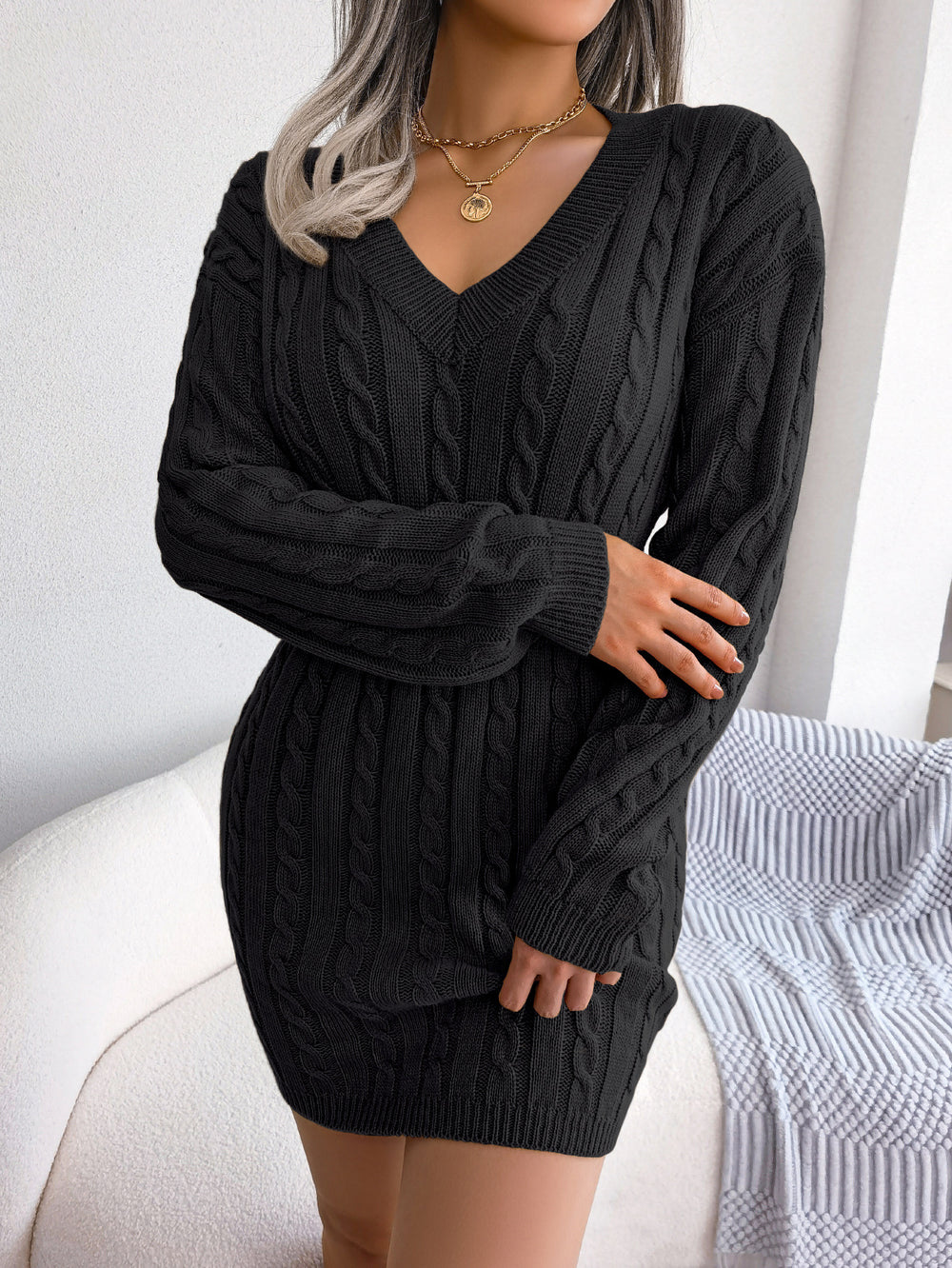 Vestido Sweater con Twist en la Cintura — Estilo Otoño Moderno - QueensalesOF