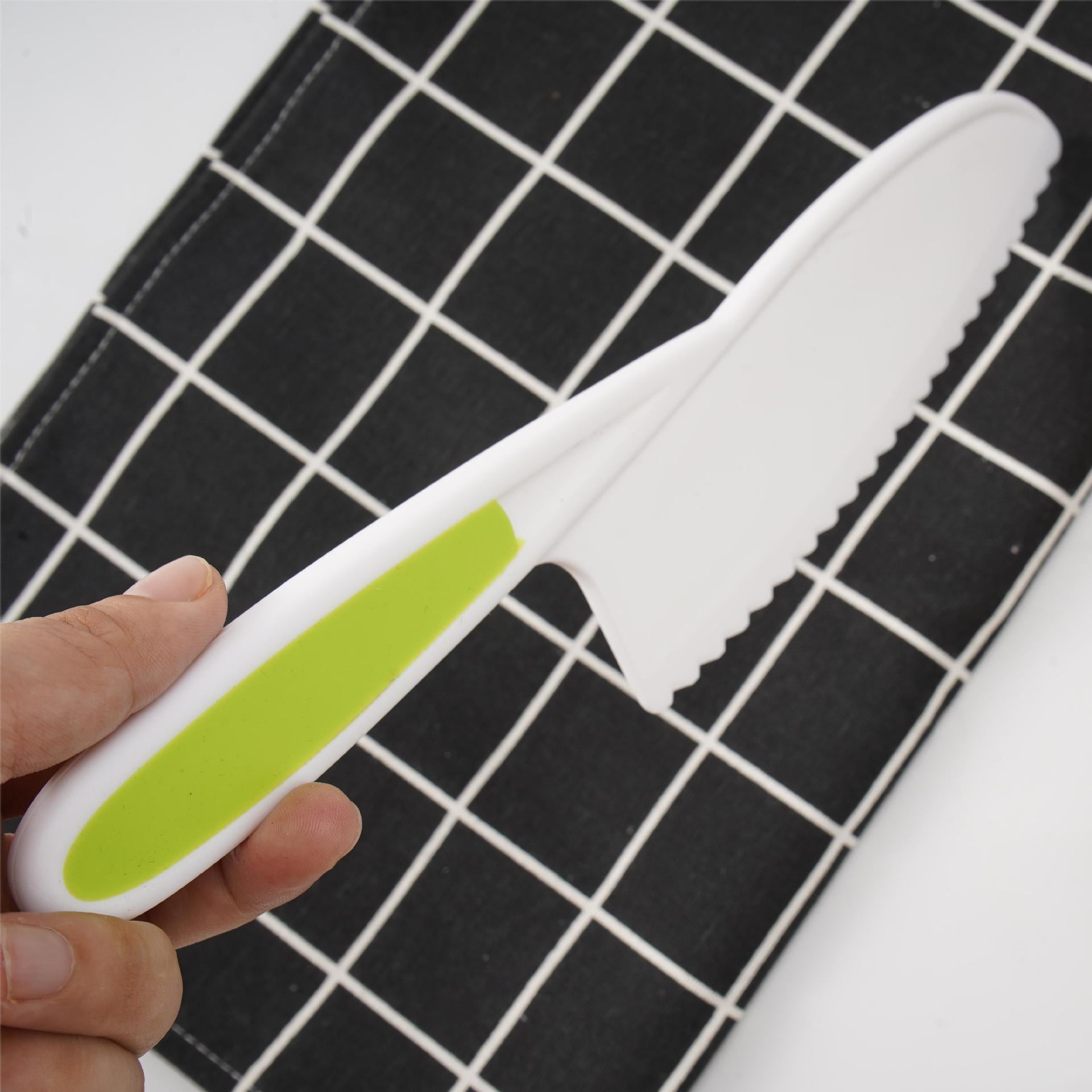 Children's Safety Food Knife Set 4-Piece Early Education Kitchen Plastic Knife Baking Bread Serrated Knife