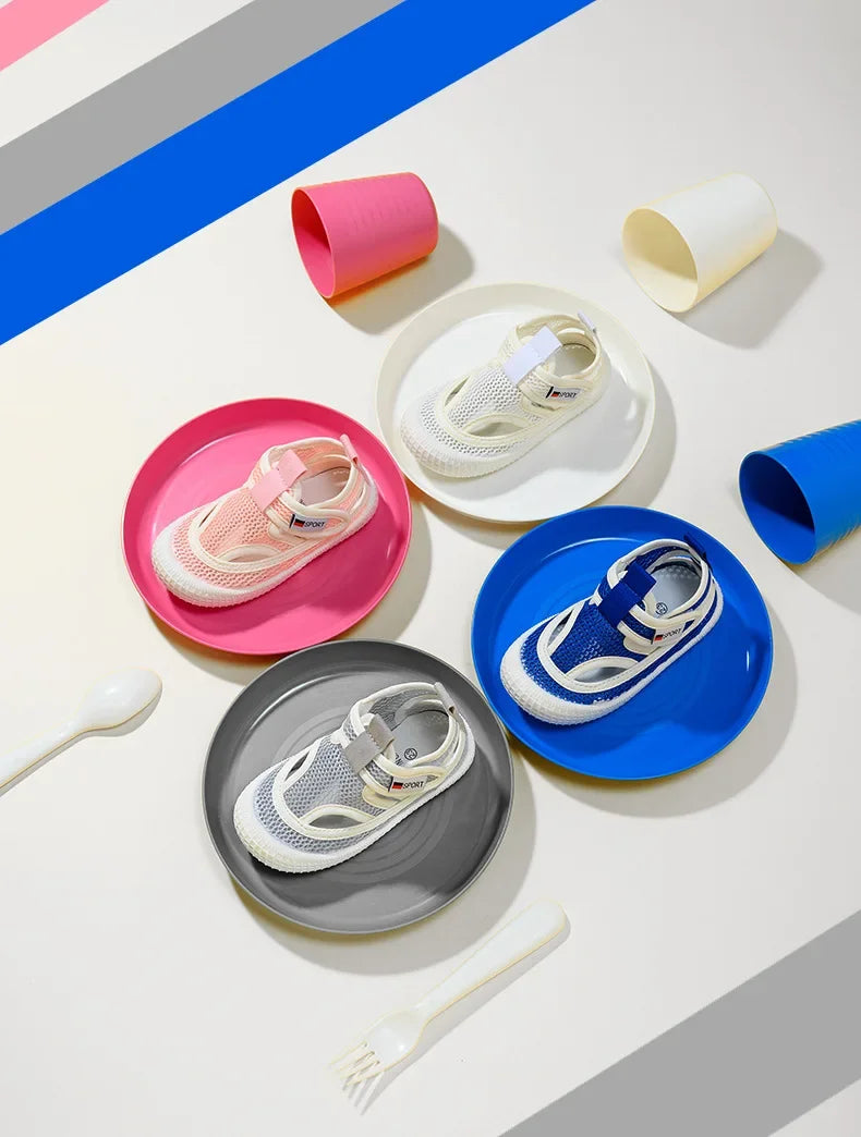 Kids Sandals Children Summer Shoes Boys Girls Half Sandals Cut-outs Hollow Fashion Toe-capped Candy Color Soft Breathable 21-30