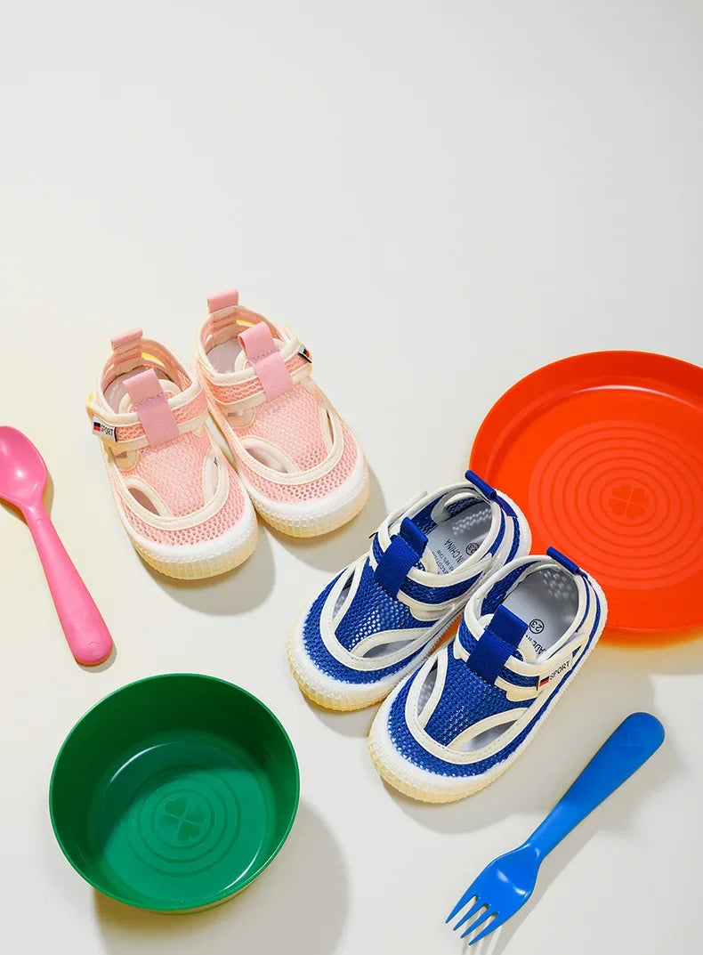Kids Sandals Children Summer Shoes Boys Girls Half Sandals Cut-outs Hollow Fashion Toe-capped Candy Color Soft Breathable 21-30