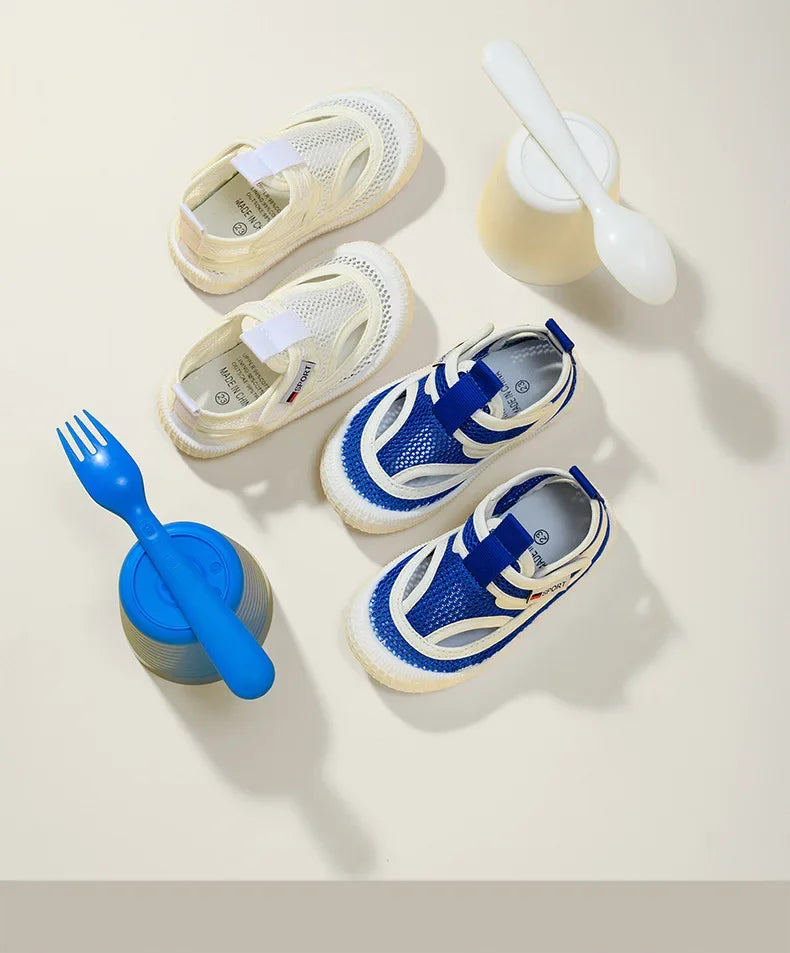 Kids Sandals Children Summer Shoes Boys Girls Half Sandals Cut-outs Hollow Fashion Toe-capped Candy Color Soft Breathable 21-30