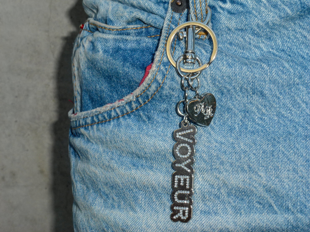 voyeur keychain - QueensalesOF